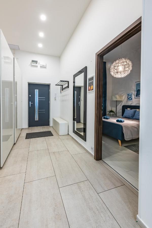Luxury Nova Home Next To The New York Cafe Budapeste Exterior foto