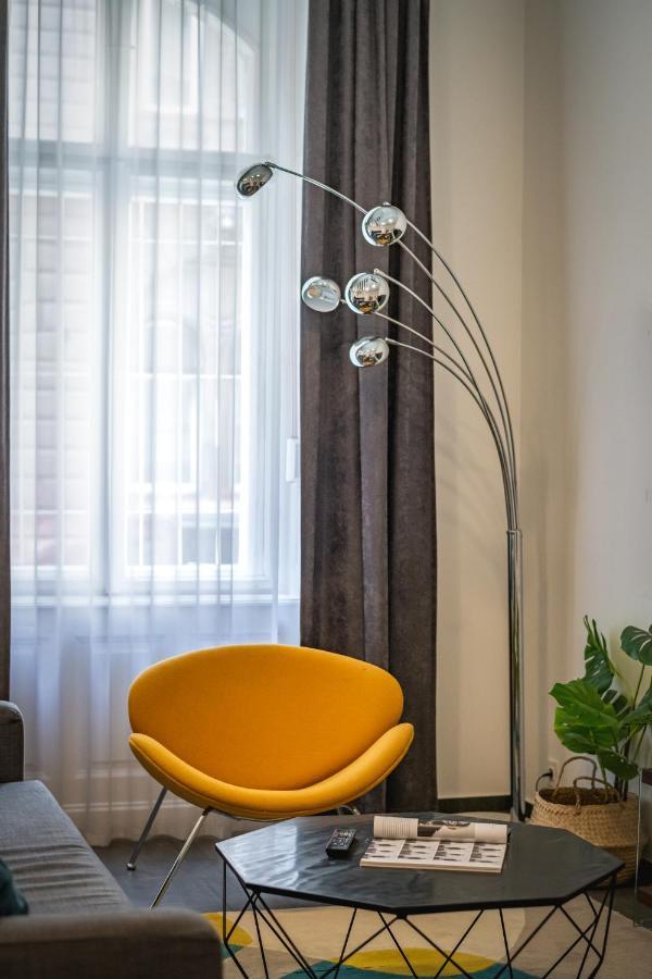 Luxury Nova Home Next To The New York Cafe Budapeste Exterior foto