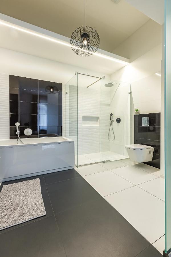 Luxury Nova Home Next To The New York Cafe Budapeste Exterior foto